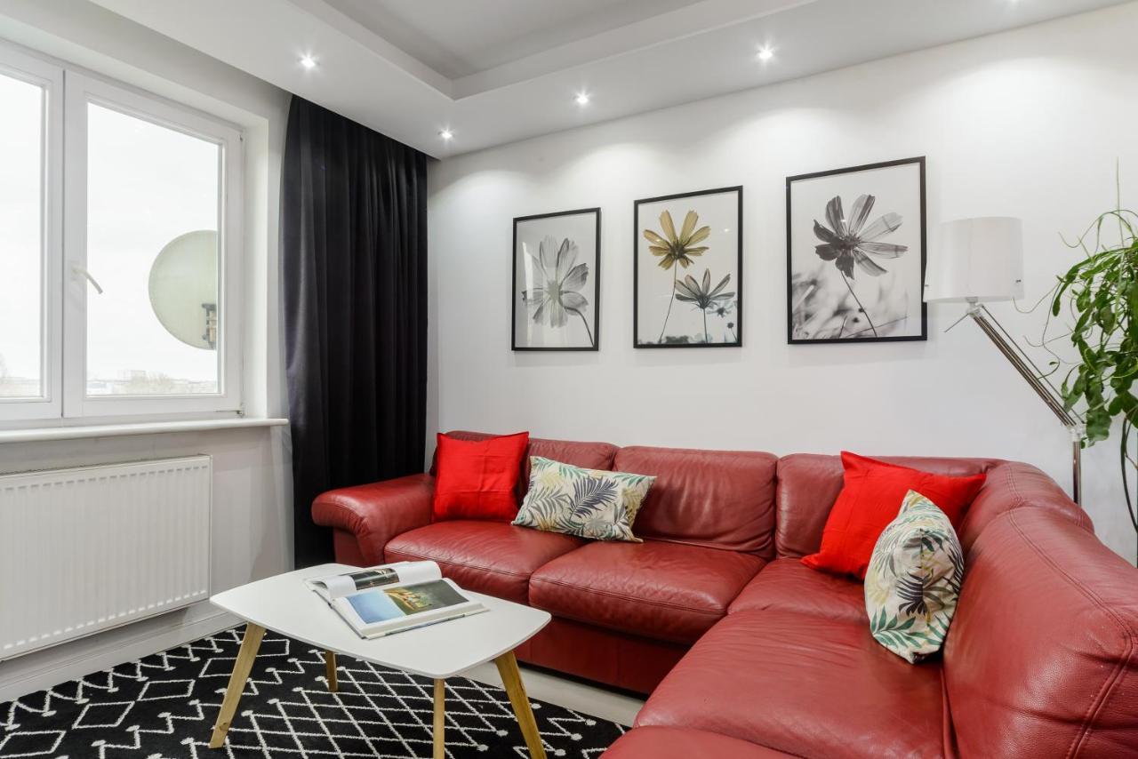 ורשה Family Apartment With A Terrace On Aleje Jerozolimskie מראה חיצוני תמונה